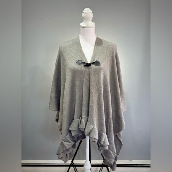 SALE! Gray Apt 9 Soft Poncho Sweater EUC - Picture 1 of 6